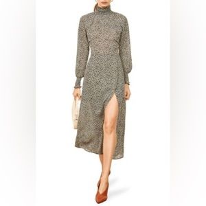 Reformation Georgina Dress size 4 - fits more like 0-2